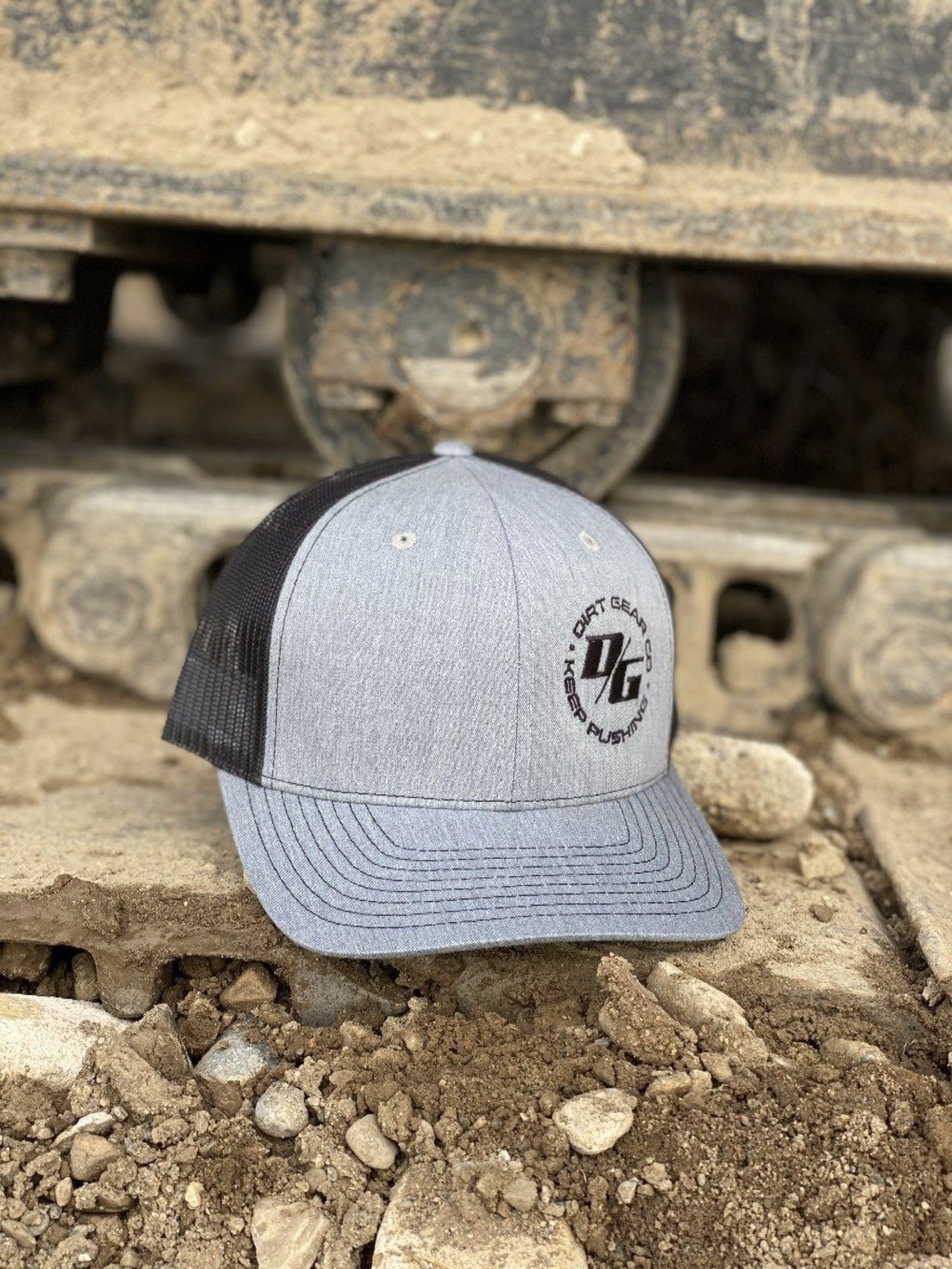 D/G GREY